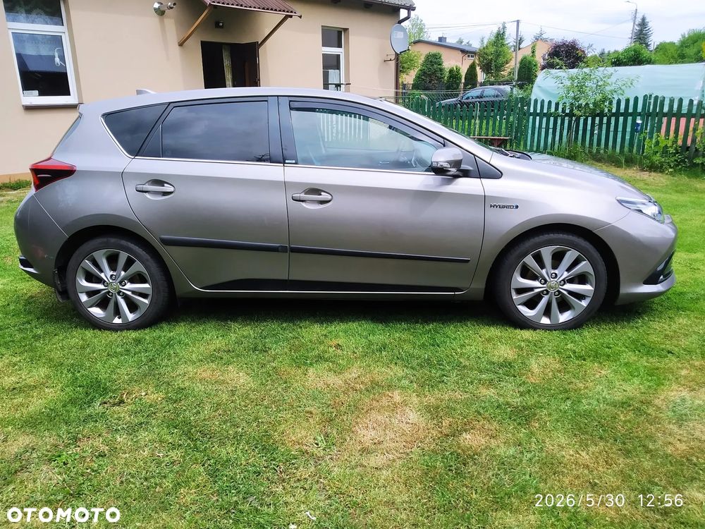 Toyota Auris - 2