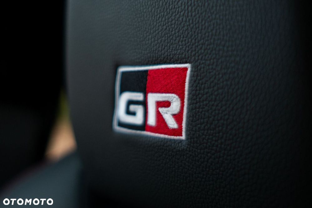 Toyota Yaris Cross Hybrid 1.5 GR Sport - 16