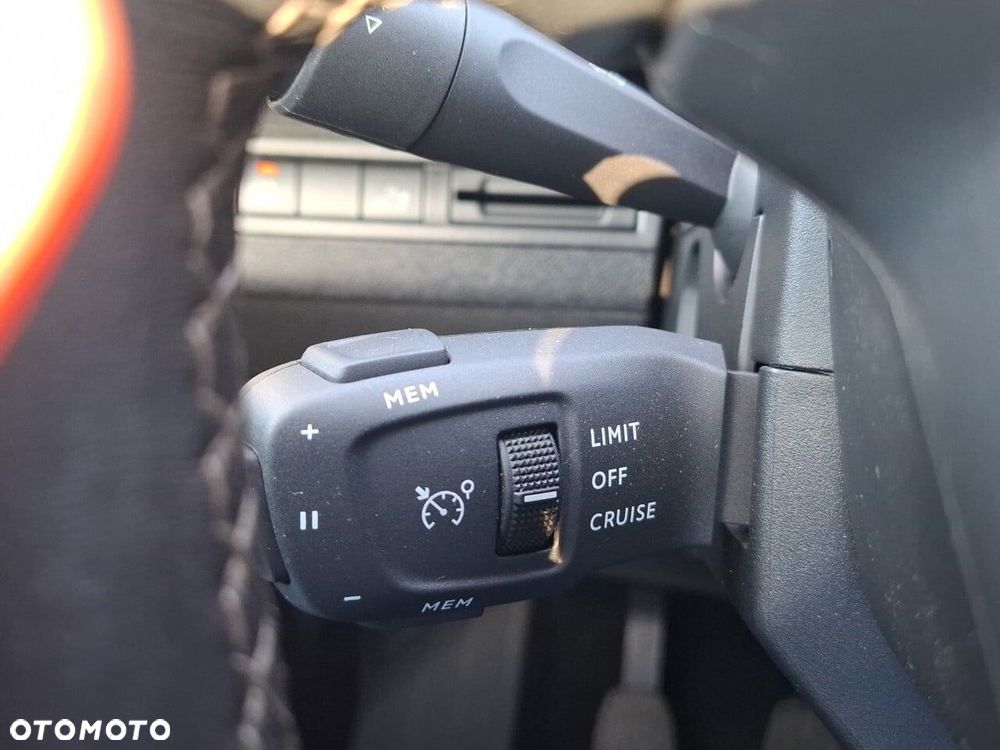 Peugeot 3008 1.2 PureTech Allure Pack S&S - 25
