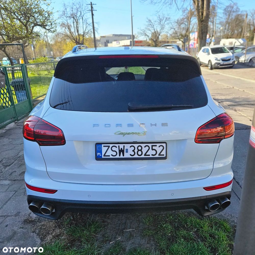 Porsche Cayenne S E-Hybrid Platinum Edition - 12