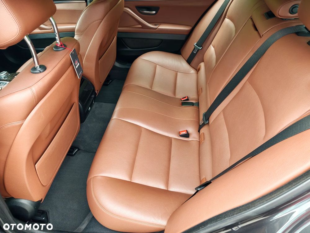 BMW Seria 5 530d xDrive Luxury Line - 6