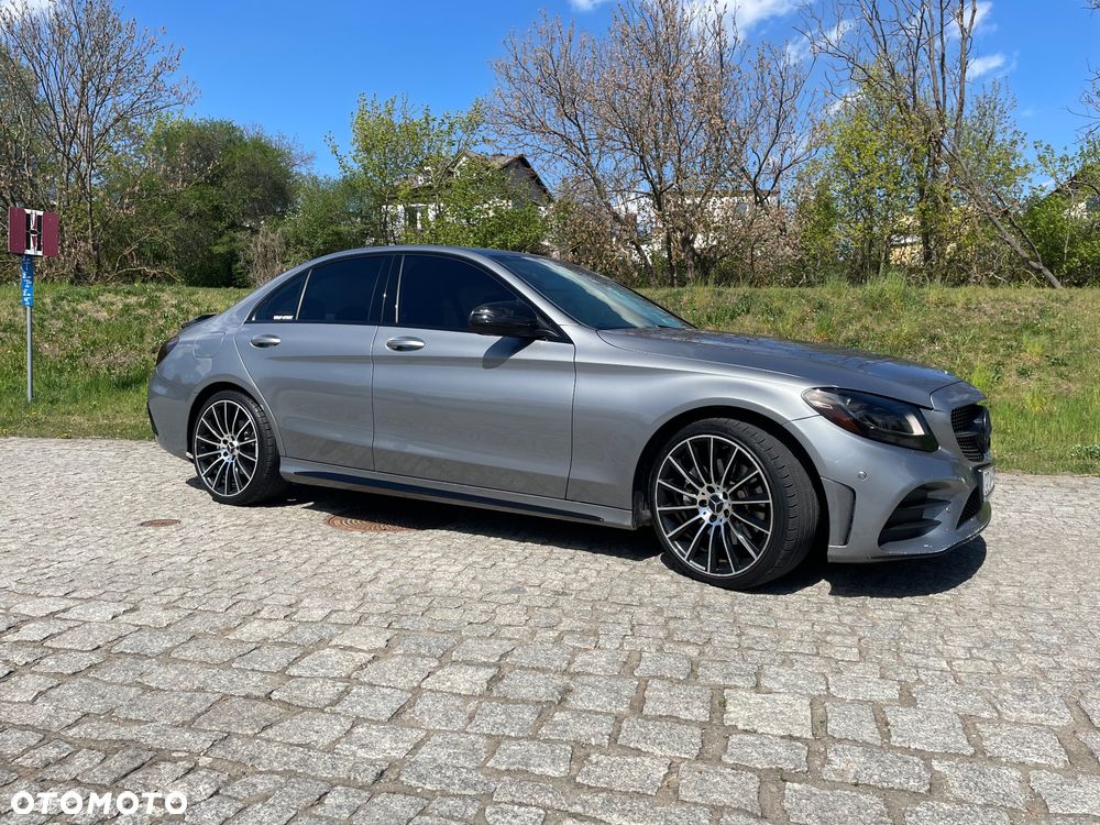 Mercedes-Benz Klasa C 300 7G-TRONIC AMG Line - 7