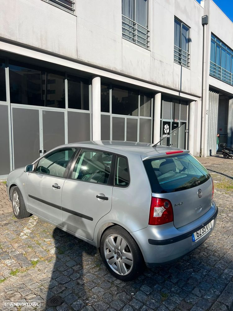 VW Polo - 2