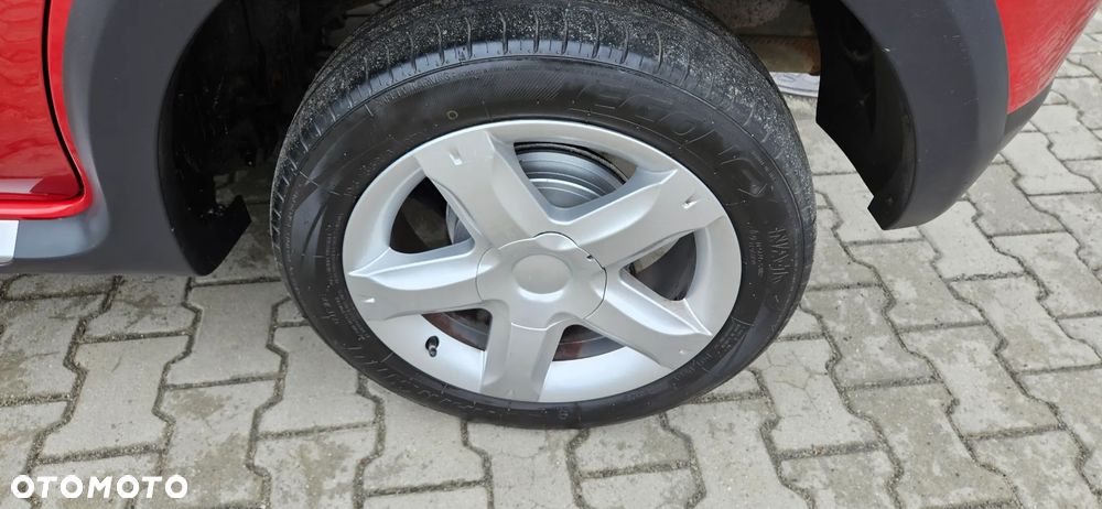 Dacia Sandero 1.6 16V Hi-Flex - 26