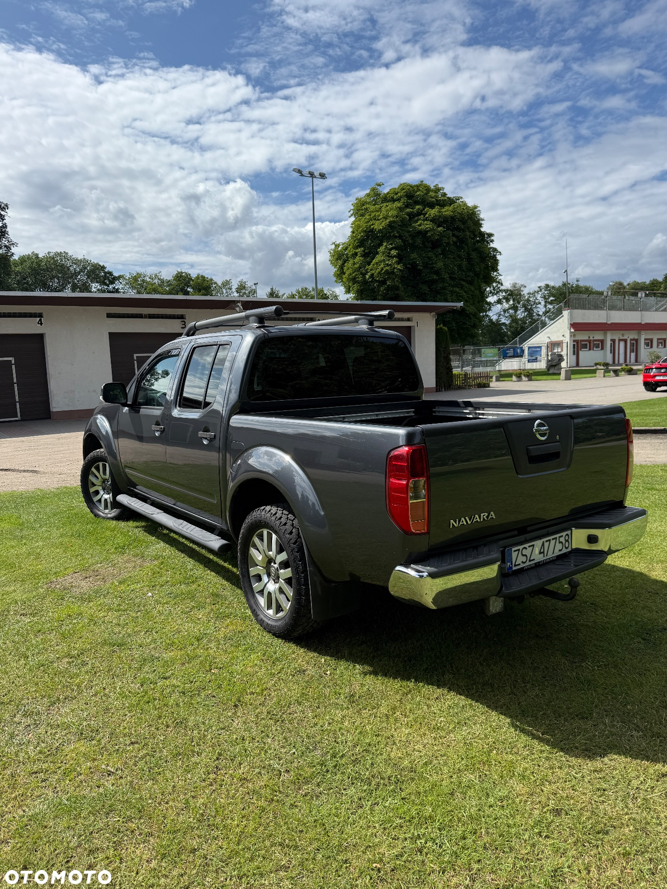 Nissan Navara 3.0 D V6 Platinum Long EU5 - 4