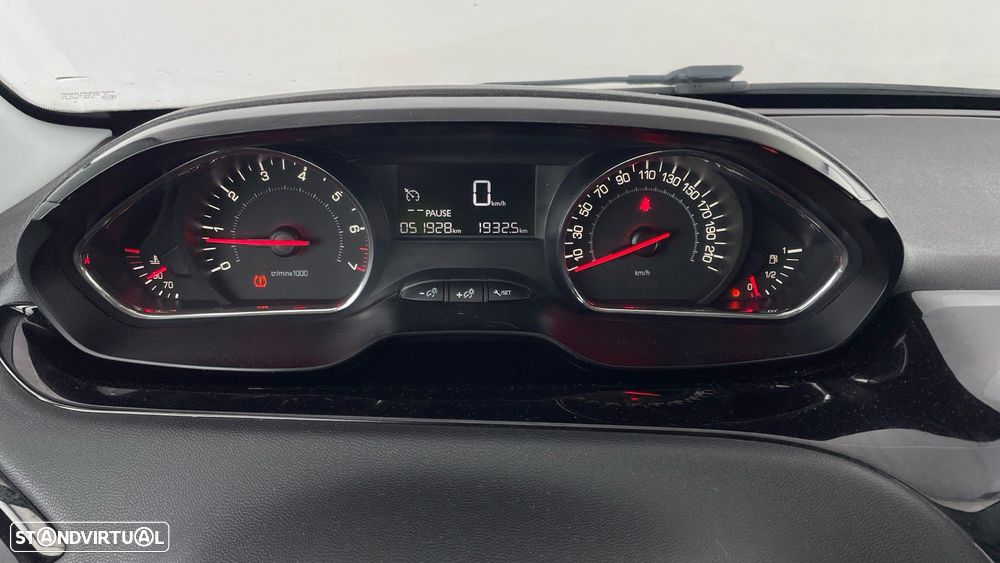 Peugeot 208 1.2 PureTech Active - 11