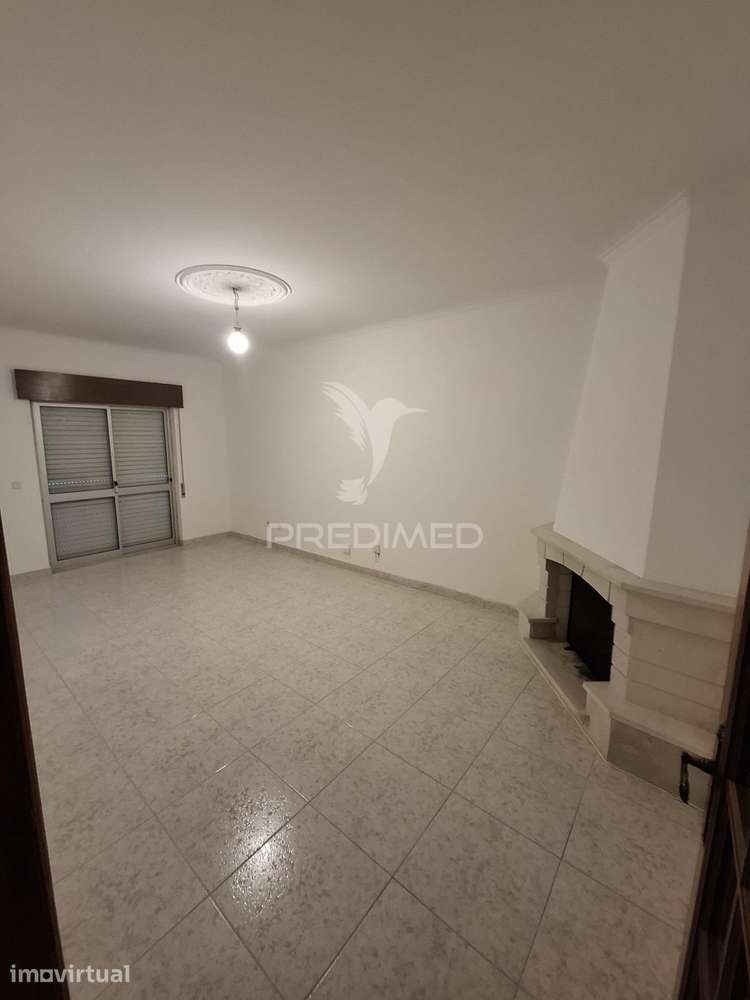 Apartamento T3 com Garagem | Excelente Oportunidade! - Grande imagem: 3/12