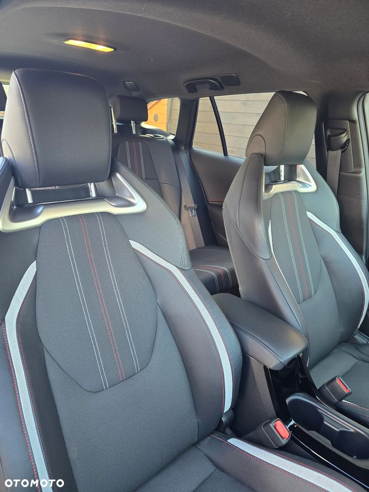 Toyota Corolla 2.0 Hybrid GR Sport - 12