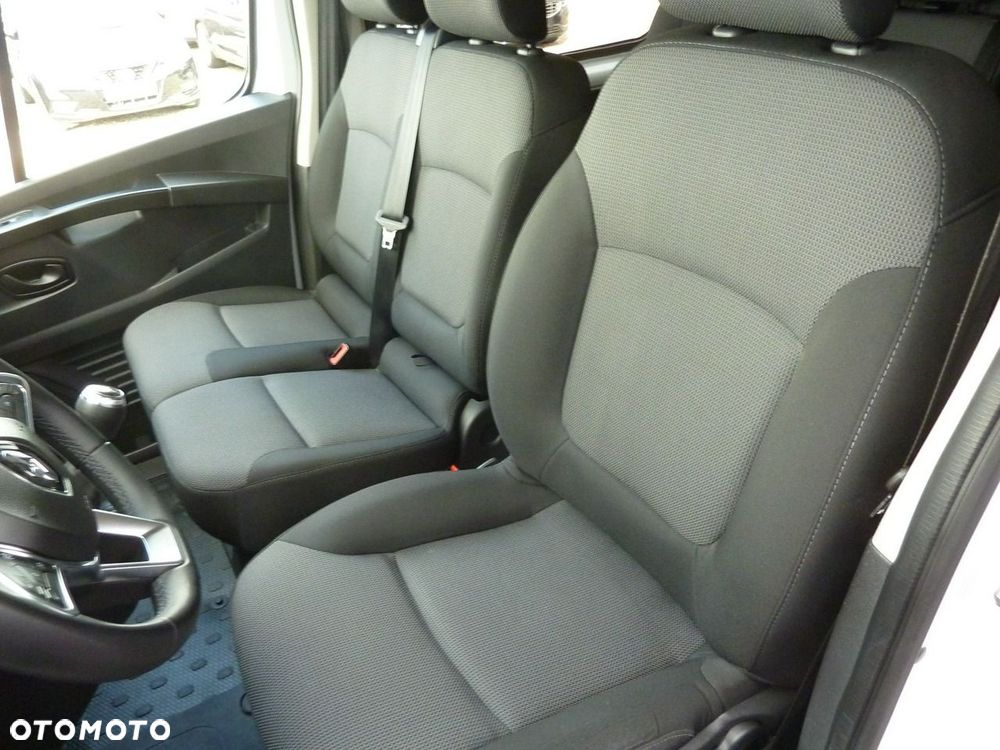 Renault Trafic - 10