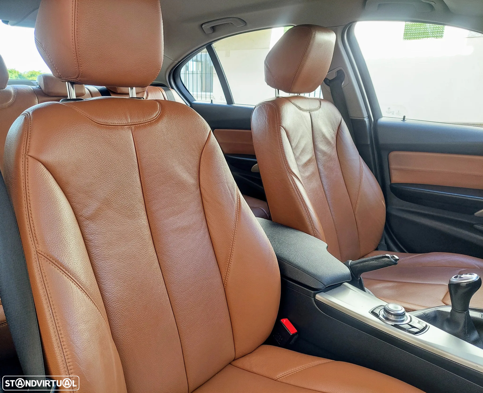 BMW 320 d Line Luxury - 48