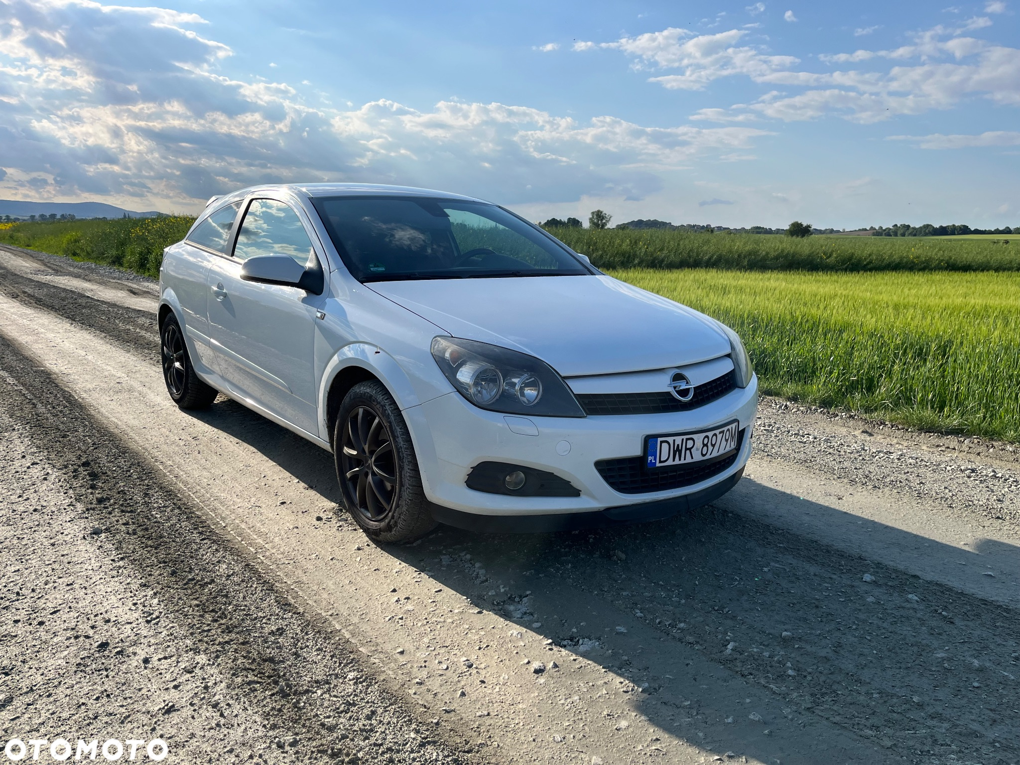 Opel Astra III GTC 1.8 111 - 2