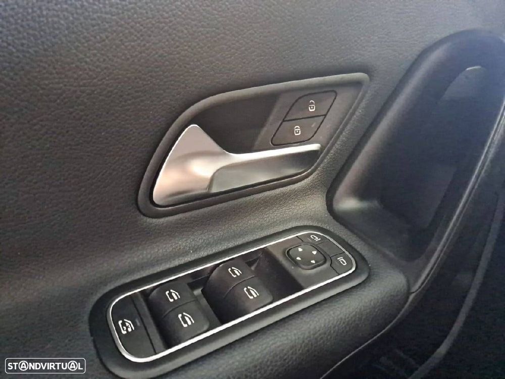 Mercedes-Benz A 180 d - 24