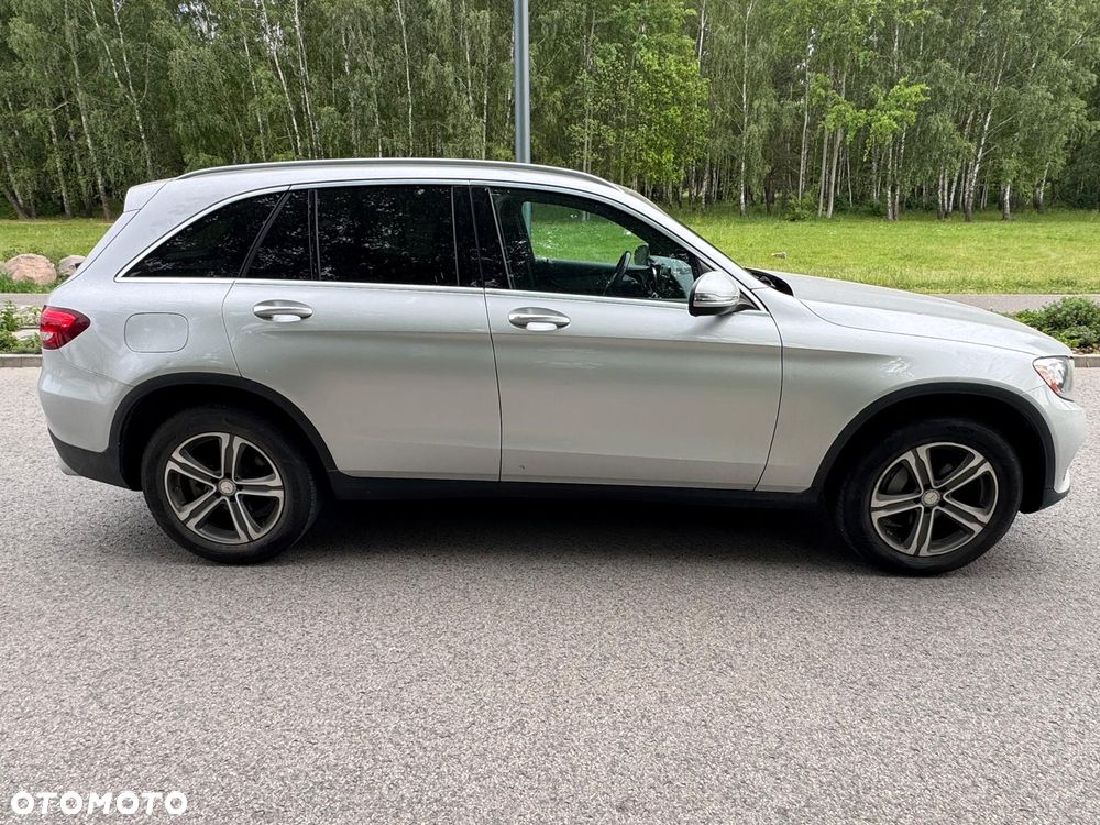 Mercedes-Benz GLC 300 4Matic 9G-TRONIC Exclusive - 11