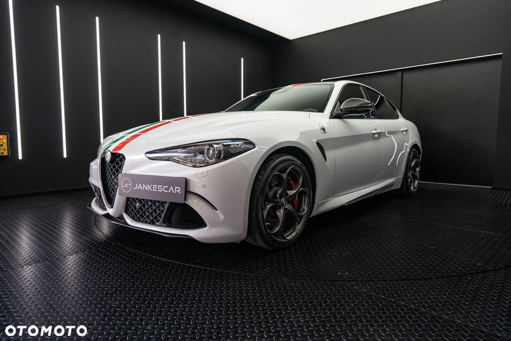 Alfa Romeo Giulia 2.9 Bi Turbo V6 Quadrifoglio - 5