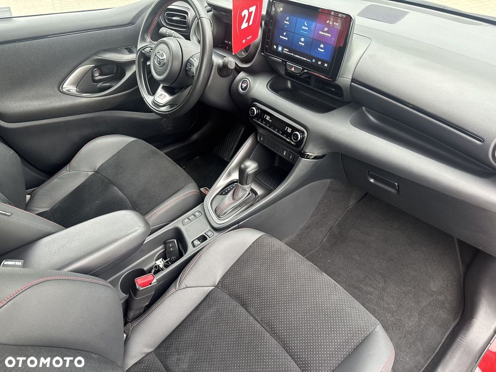 Toyota Yaris - 12