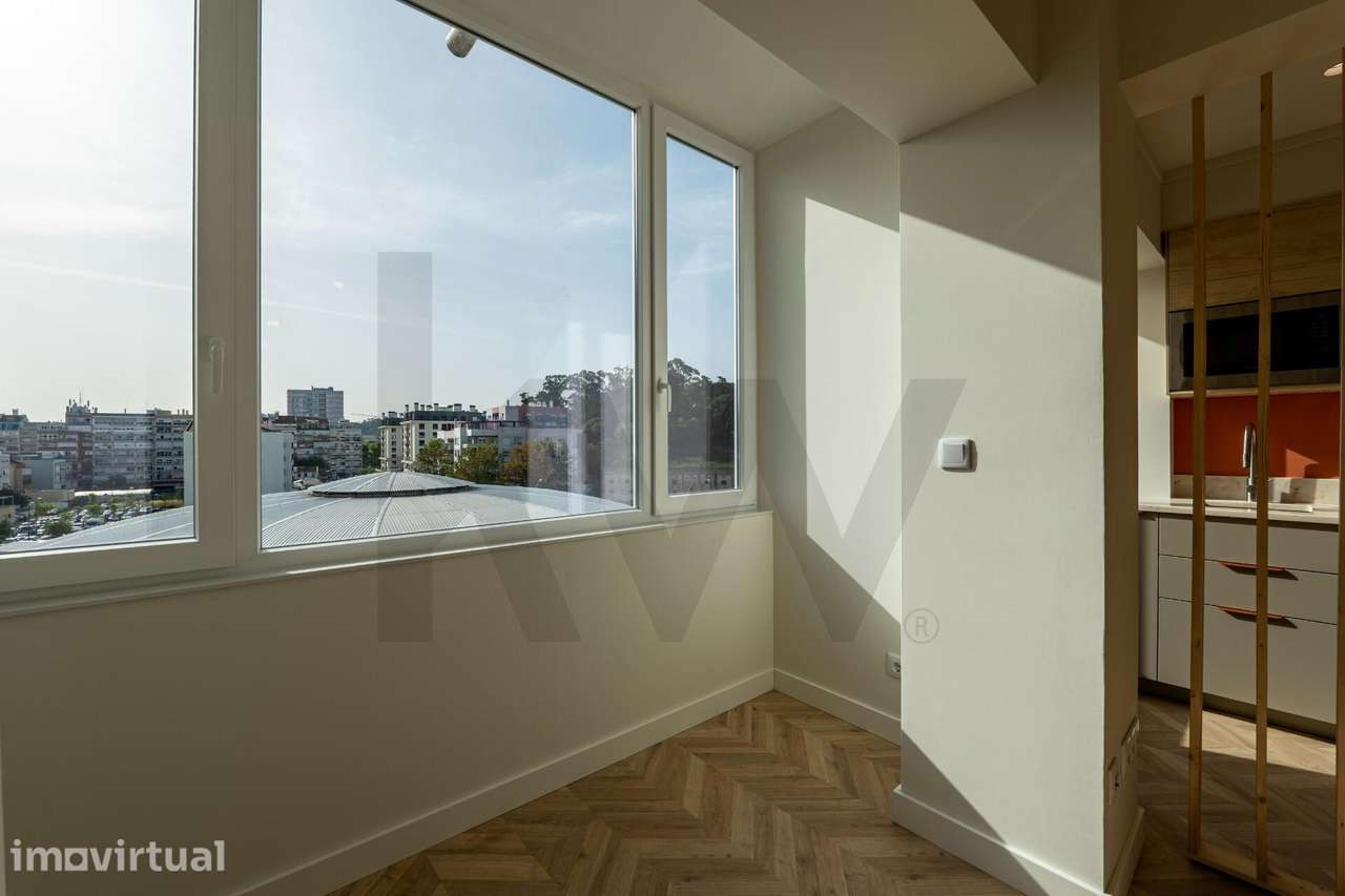 Encantador apartamento T2 remodelado, com suite e Ar Condicionado, em - Grande imagem: 4/24
