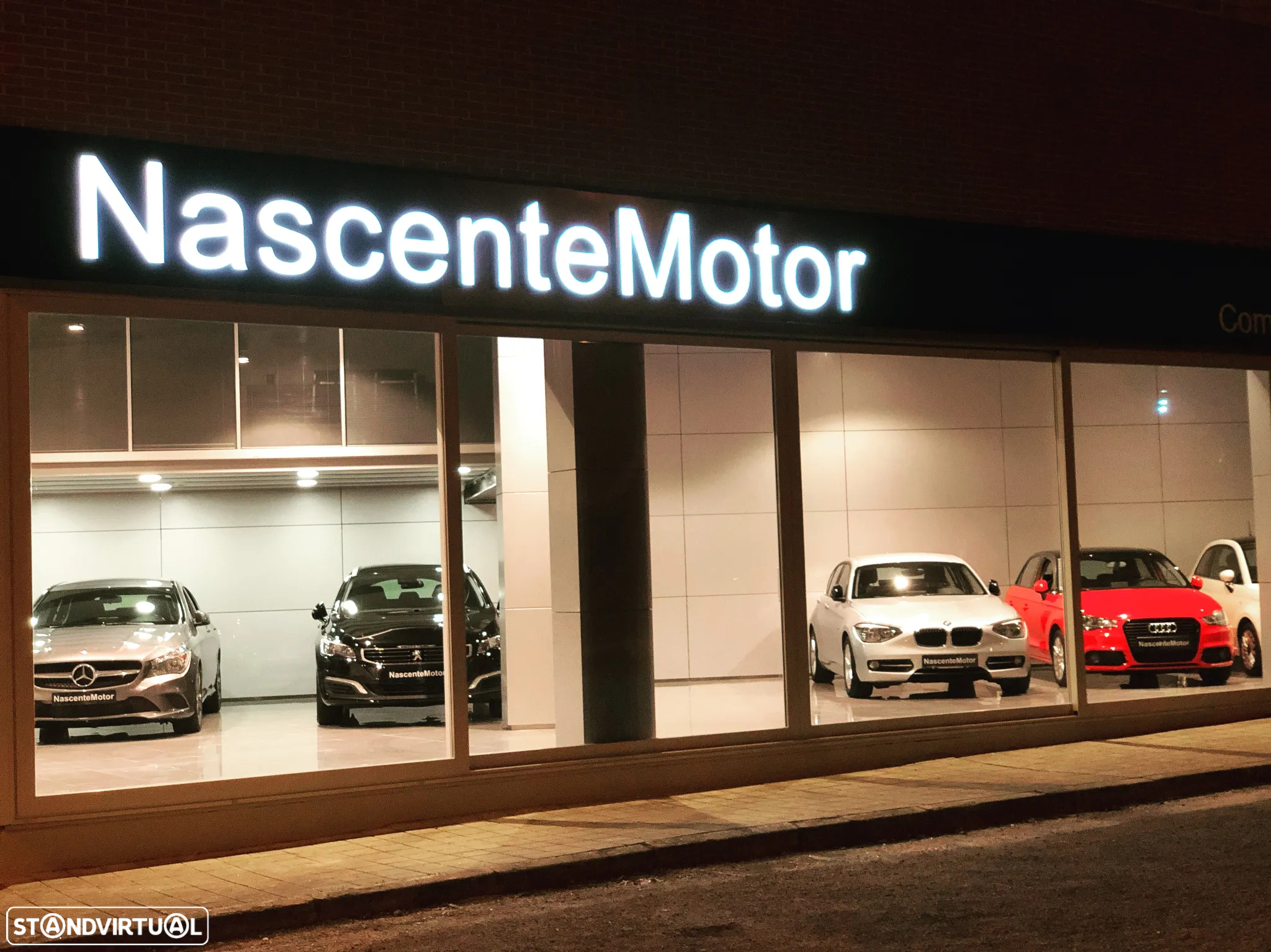 Citroën C3 1.2 PureTech Shine - 17