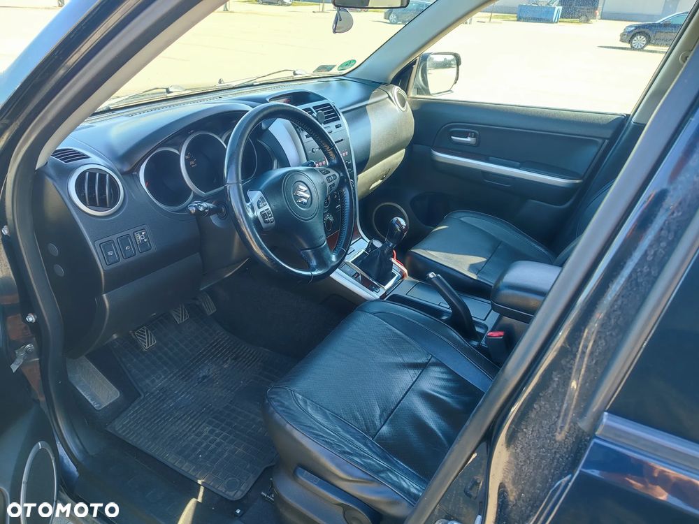 Suzuki Grand Vitara 2.0 De luxe - 5