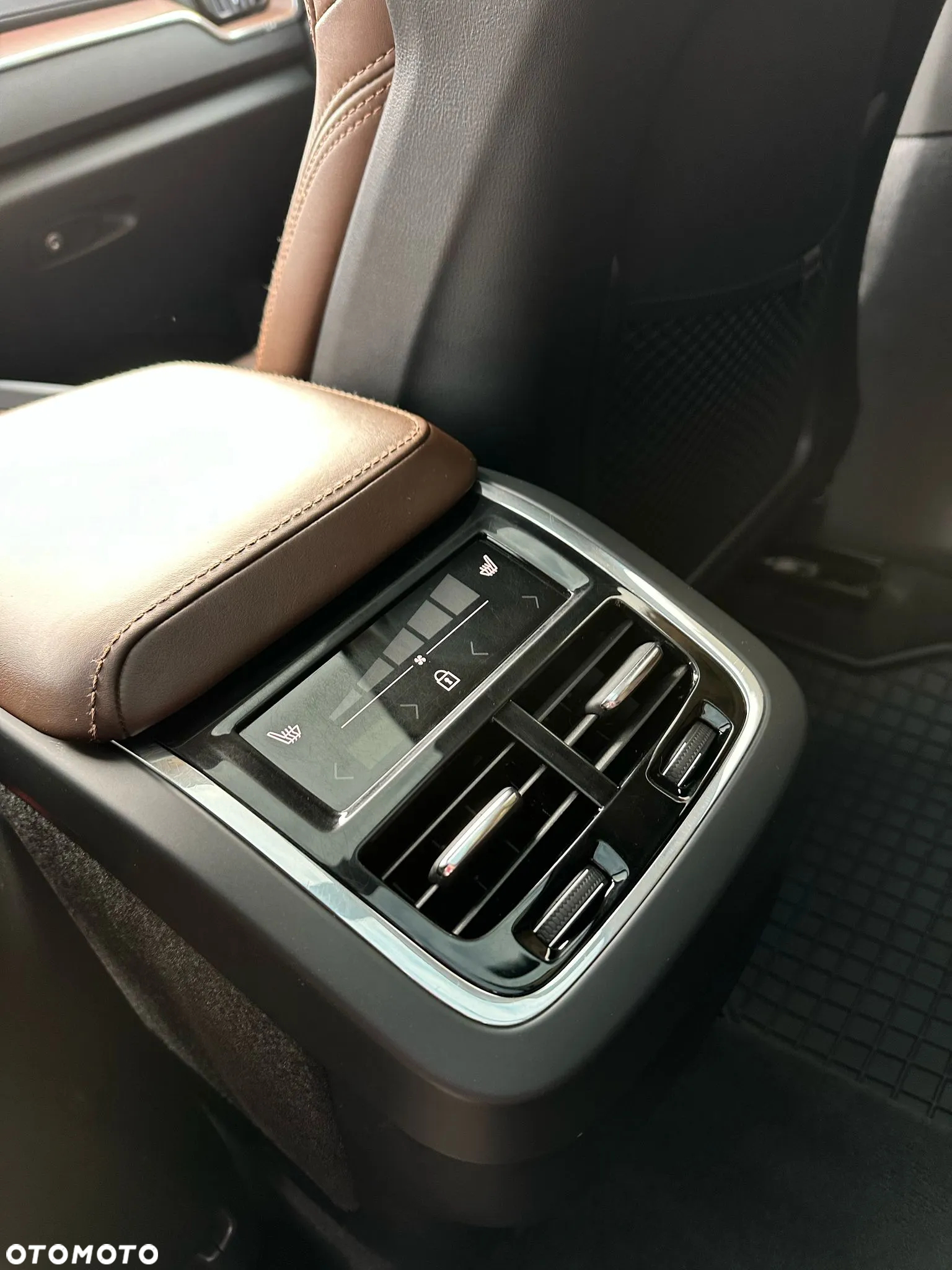 Volvo XC 60 T5 AWD Inscription - 32