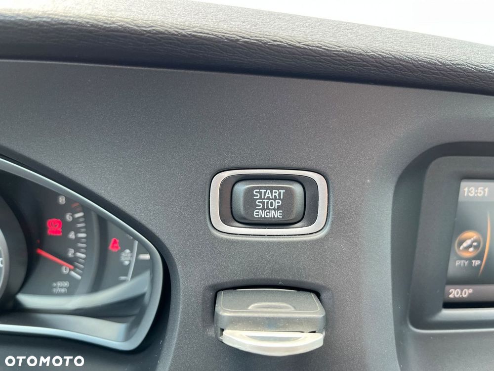 Volvo V40 - 23