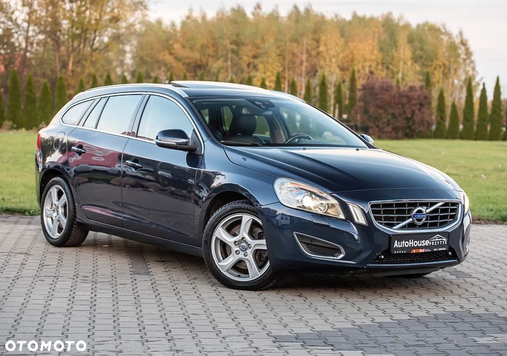 Volvo V60 D5 AWD Momentum - 2
