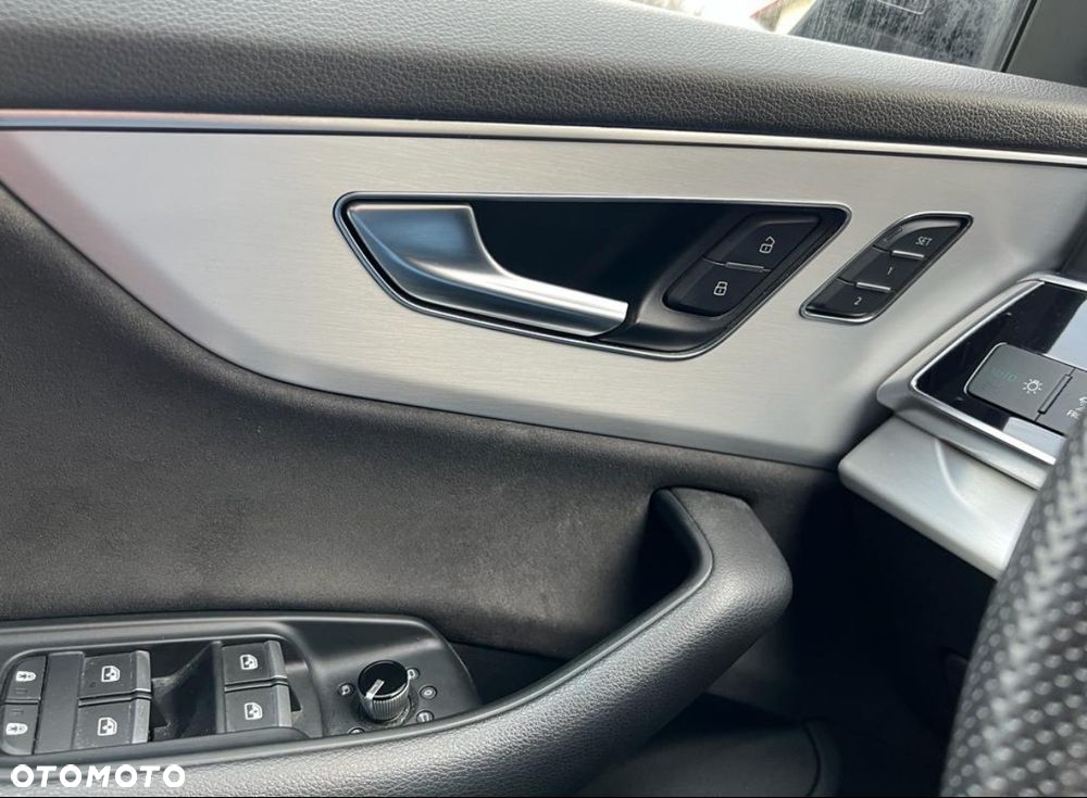 Audi Q8 - 14
