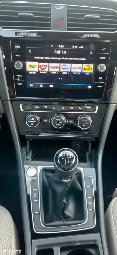 Volkswagen Golf 1.5 TSI BMT Evo Highline - 16