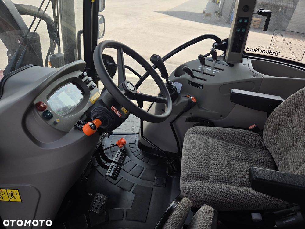 Case IH Farmall 85A - 10