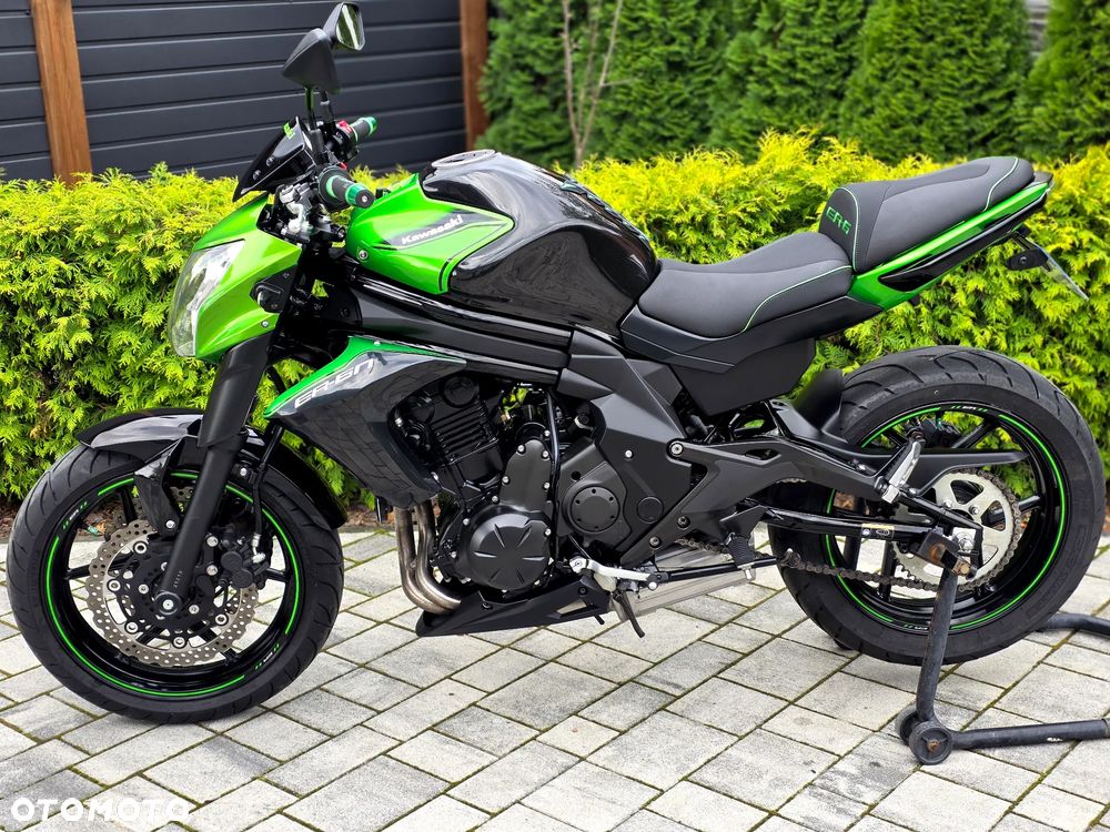 Kawasaki ER - 22