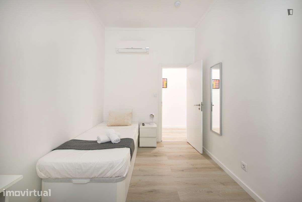Quarto - localizado em Arroios Lisbon - Grande imagem: 5/44