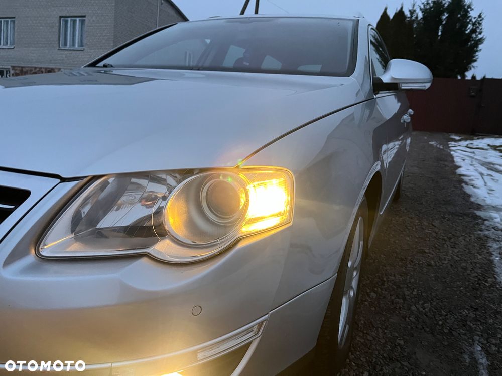 Volkswagen Passat 2.0 TDI DPF Highline - 8
