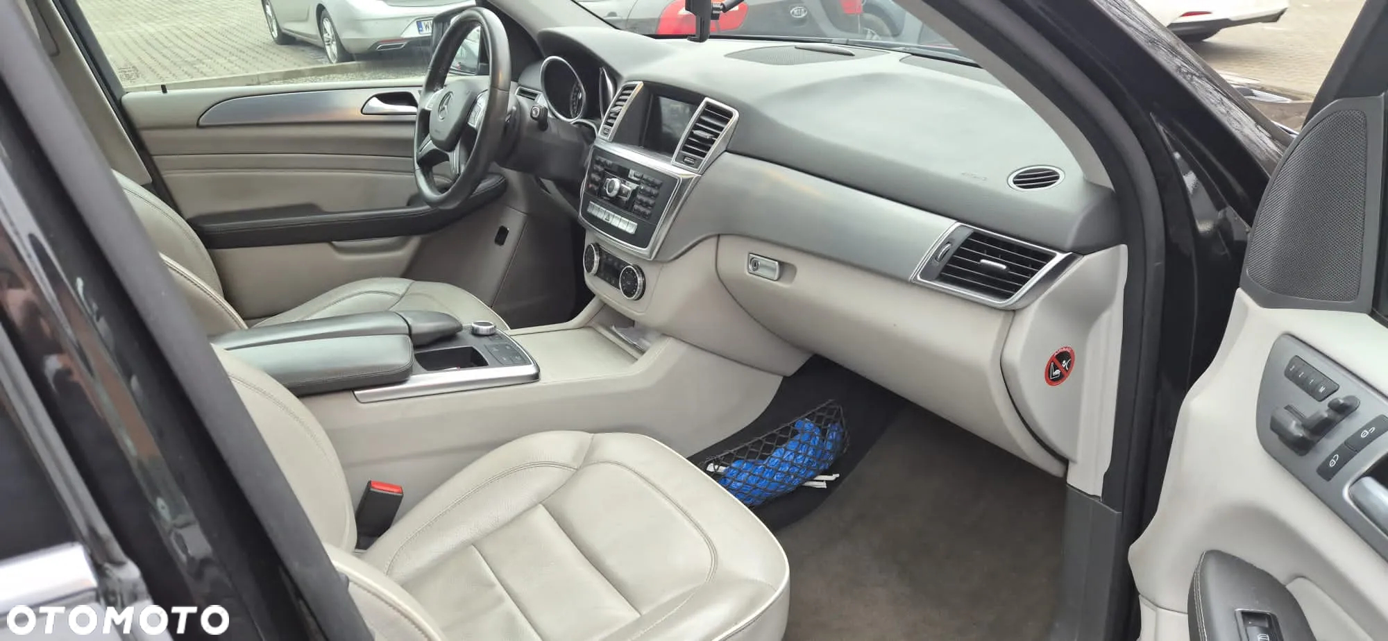 Mercedes-Benz ML 350 BlueTec 4-Matic - 10