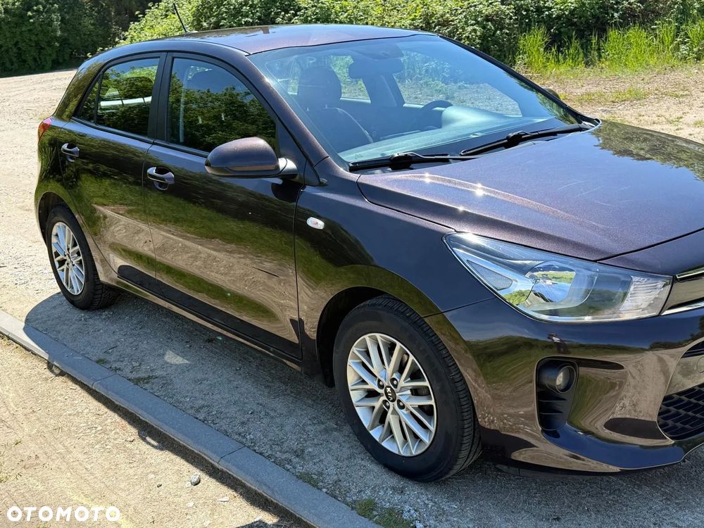 Kia Rio 1.2 L - 11