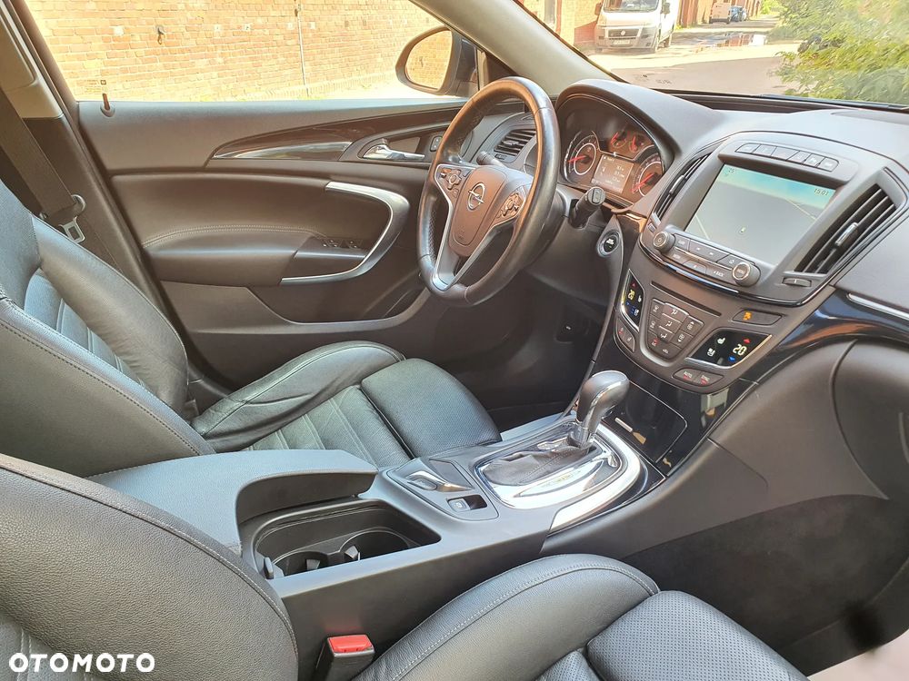 Opel Insignia 2.0 Bi Turbo CDTI 4x4 - 11