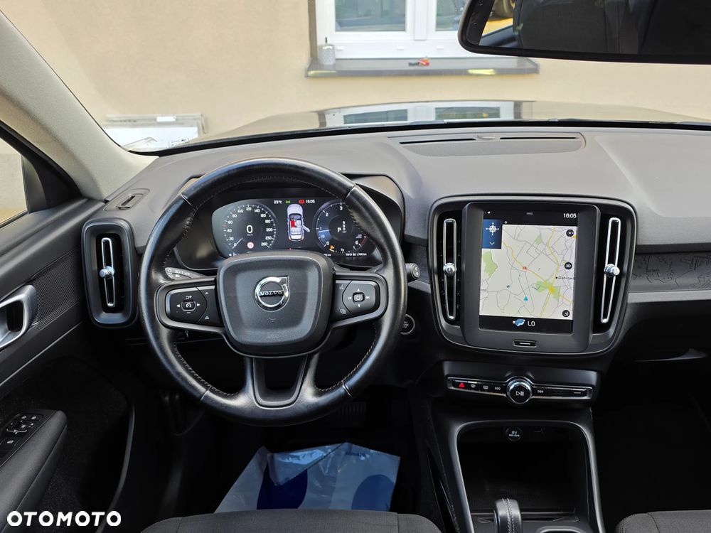 Volvo XC 40 D3 AWD Momentum - 21