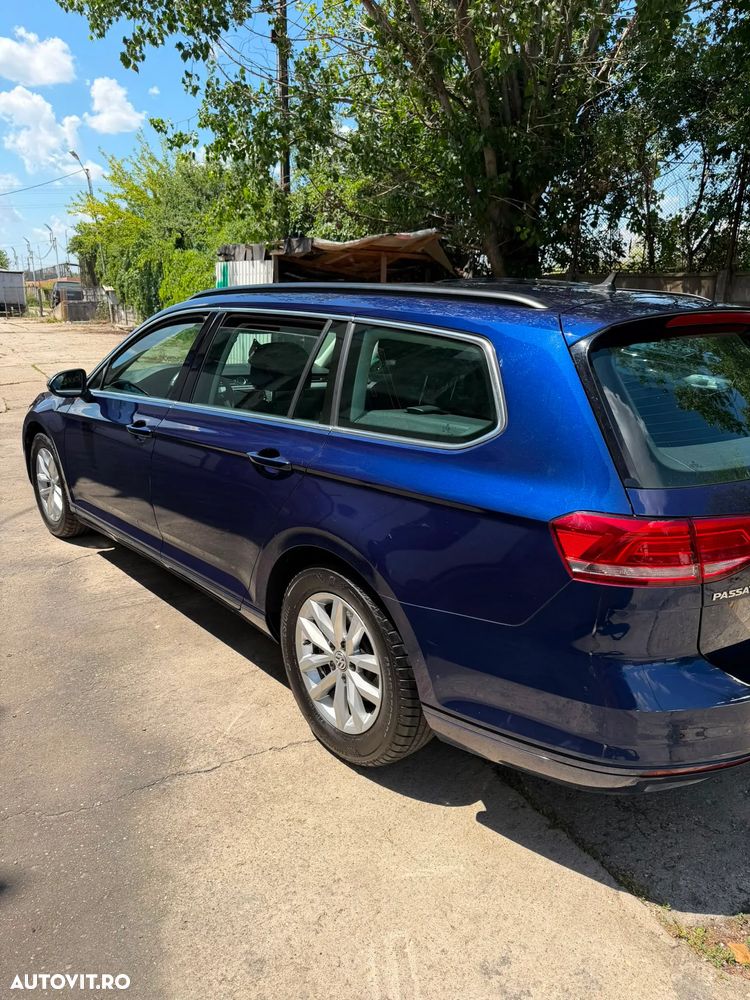 Volkswagen Passat 2.0 TDI DSG Comfortline - 1