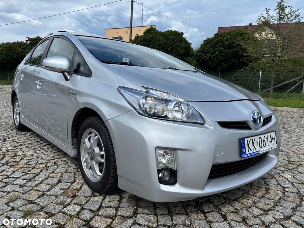 Toyota Prius - 3