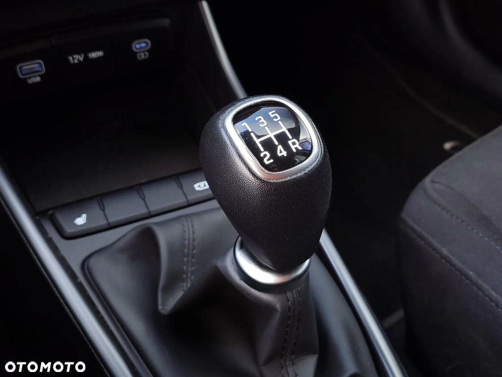 Hyundai i20 1.2 Modern - 24
