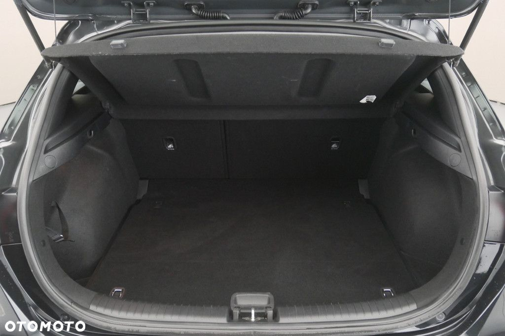 Kia Ceed - 16
