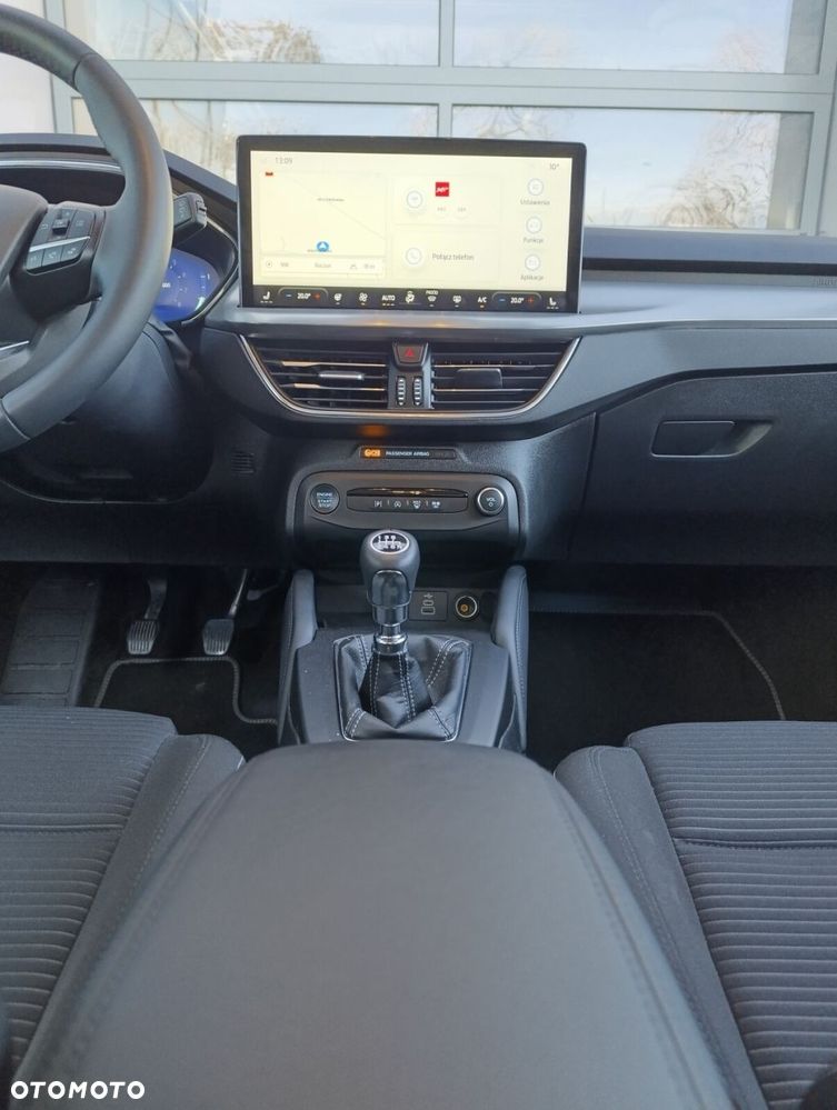 Ford Focus SW 1.0 EcoBoost Titanium - 11
