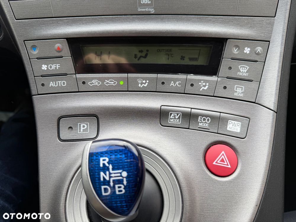 Toyota Prius - 21