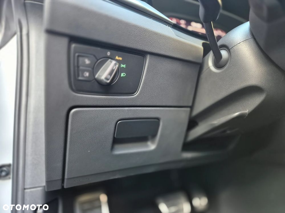 Volkswagen Arteon 2.0 TDI R-Line DSG - 18