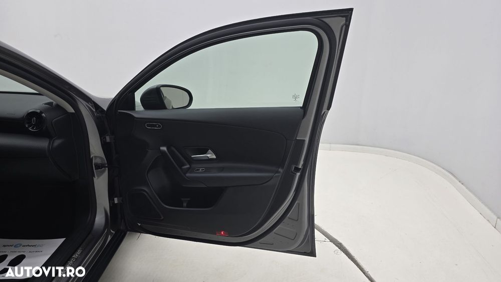 Mercedes-Benz A 180 - 18