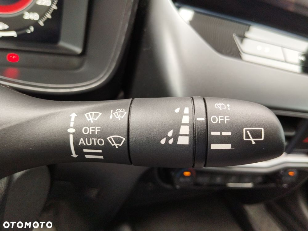 Nissan Juke 1.6 Hybrid N-Connecta AMT - 24