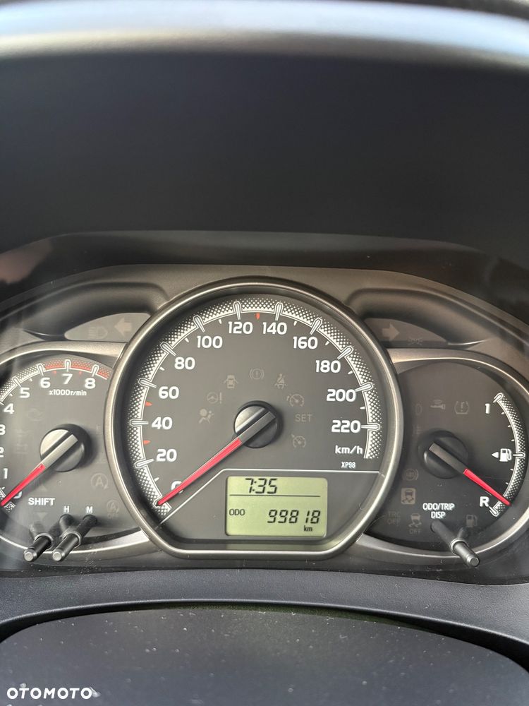 Toyota Yaris - 14