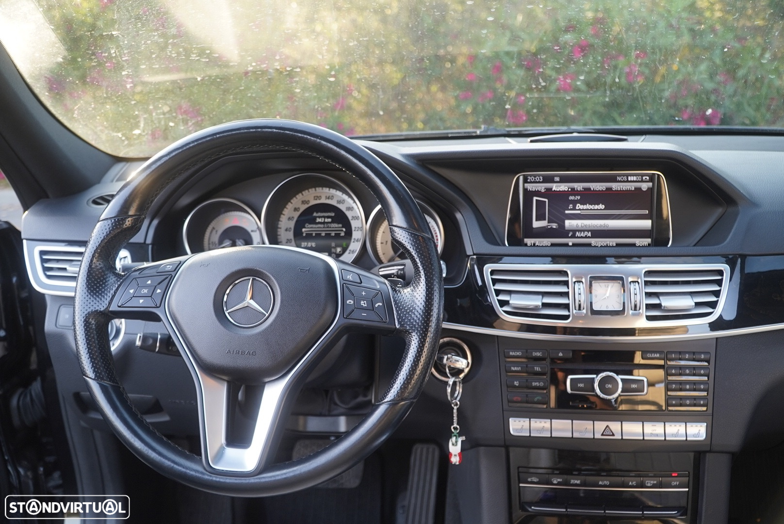 Mercedes-Benz E 300 Bluetec Hybrid Avantgarde - 21