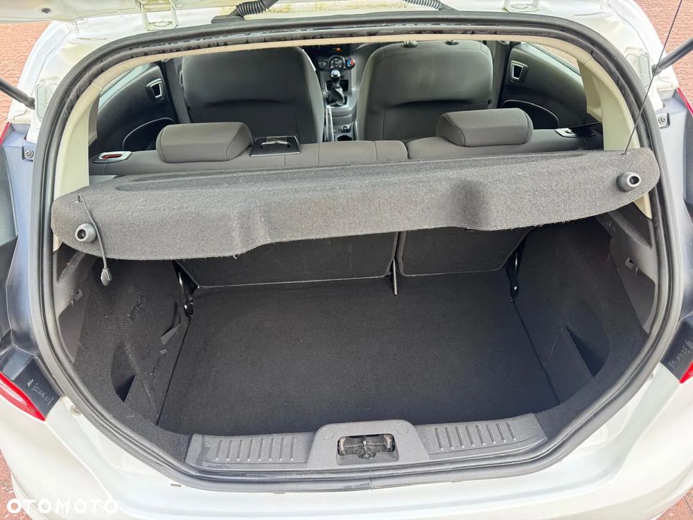 Ford Fiesta - 17