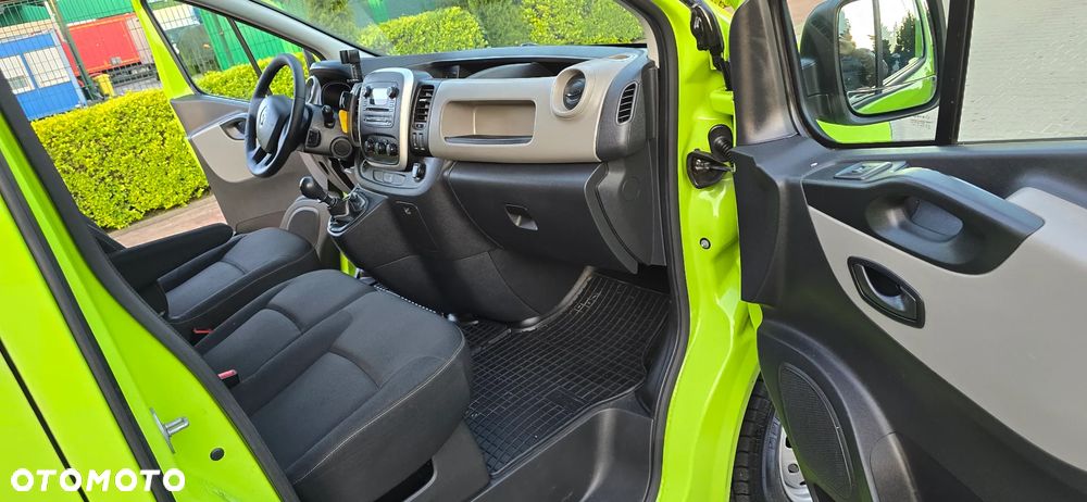 Renault Trafic - 17