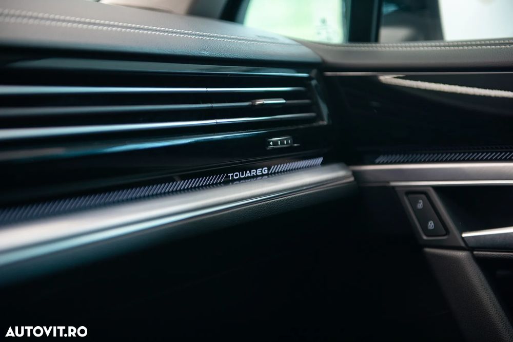 Volkswagen Touareg V6 TDI 4MOTION Elegance - 31