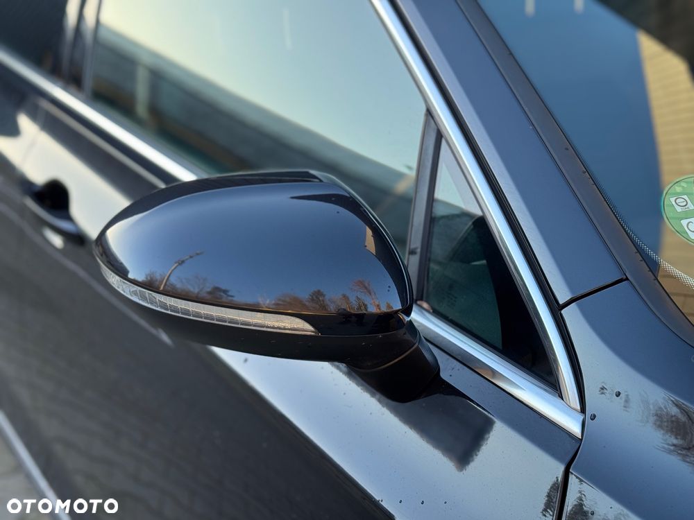 Volkswagen Passat 2.0 TDI SCR DSG Highline - 18